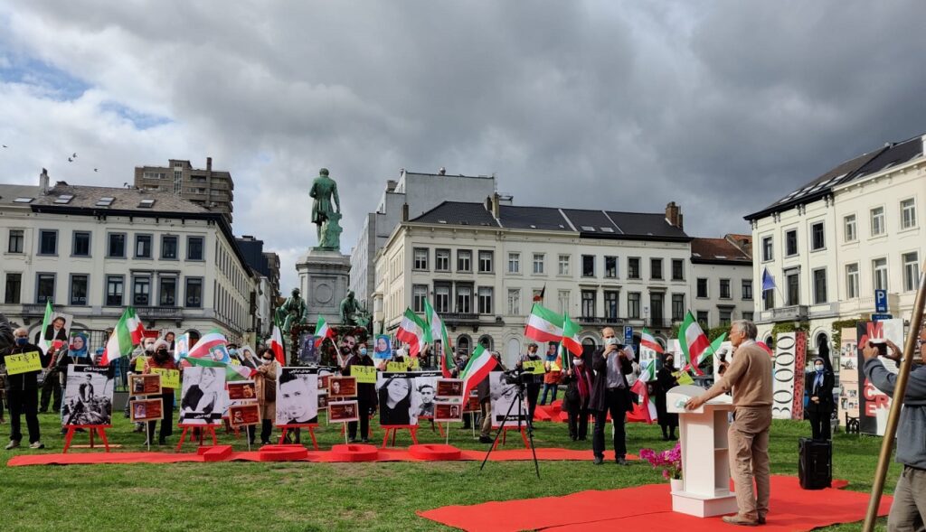 Iranians Rally In Front of EU Headquarter in Brussels To Condemn Human Rights Violations in Iran