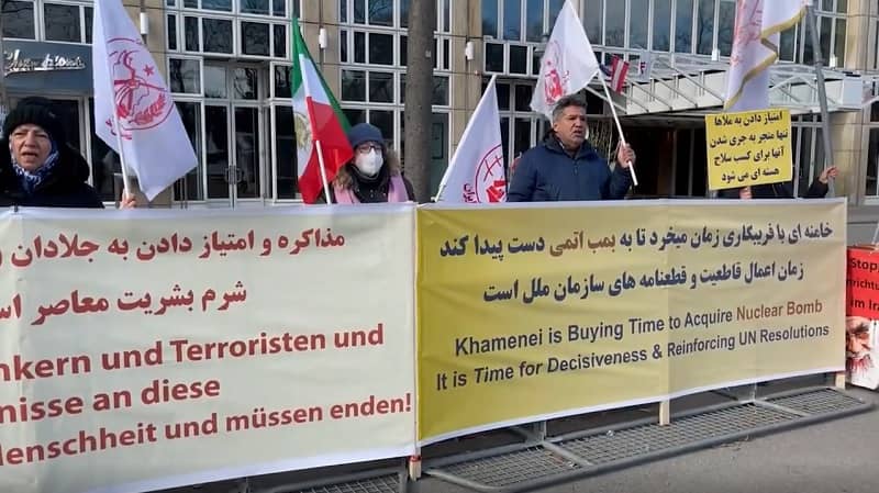 Freedom-loving Iranians, MEK Supporters Rally in Vienna, Against the Mullahs’ Regime – February 22, 2022