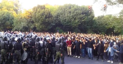 Protesters in 133 cities across 31 of Iran’s provinces have taken to the streets seeking to overthrow the mullahs’ regime – September 23, 2022