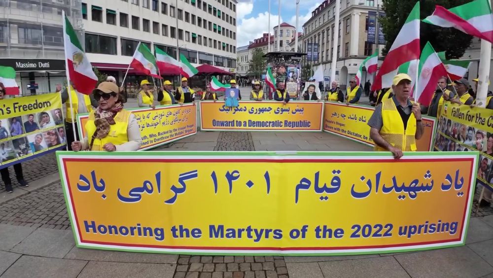 MEK supporters rally in Gothenburg on Sept 13, 2025, honoring the 2022 uprising and calling for freedom and democracy in Iran.
