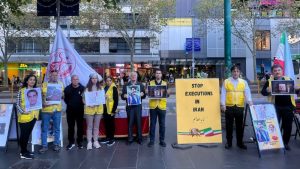 Melbourne rally against executions in Iran, as supporters call for justice and freedom for political prisoners.