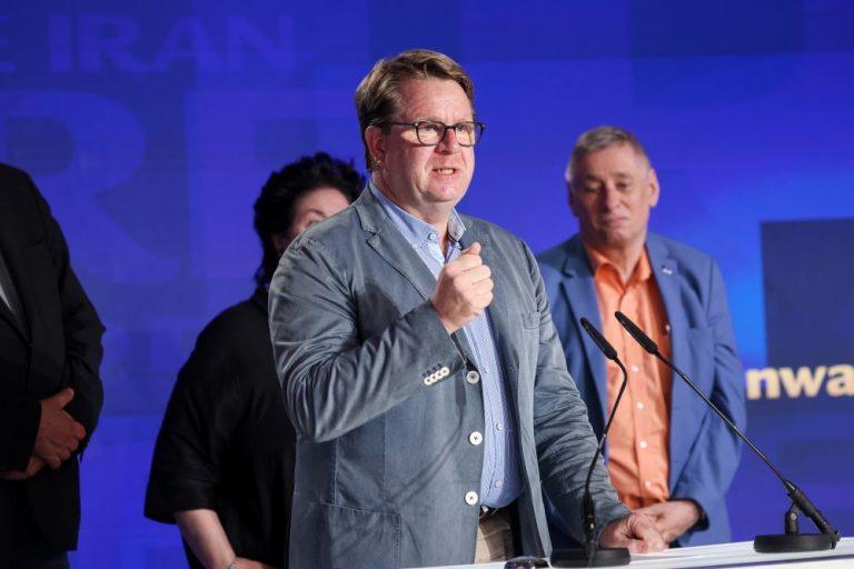 German MP Carsten Müller urges Europe to reject appeasement and stand with Iranians seeking freedom and democracy.