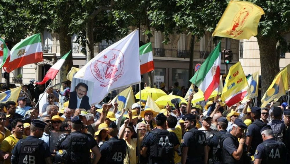 Despite the cancellation of the main rally, freedom-loving Iranians gathered across Paris to stand against executions and for a democratic republic in Iran.