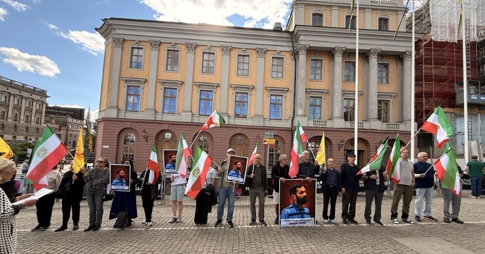 PMOI supporters rally outside Sweden’s Foreign Ministry in Stockholm to protest the execution of Shahram Sadeghi.
