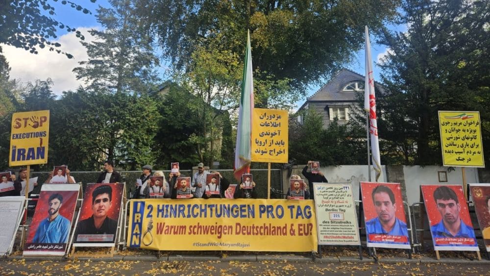 Day 221 of Berlin sit‑in: PMOI supporters protest executions in Iran and demand closure of the regime’s embassy.