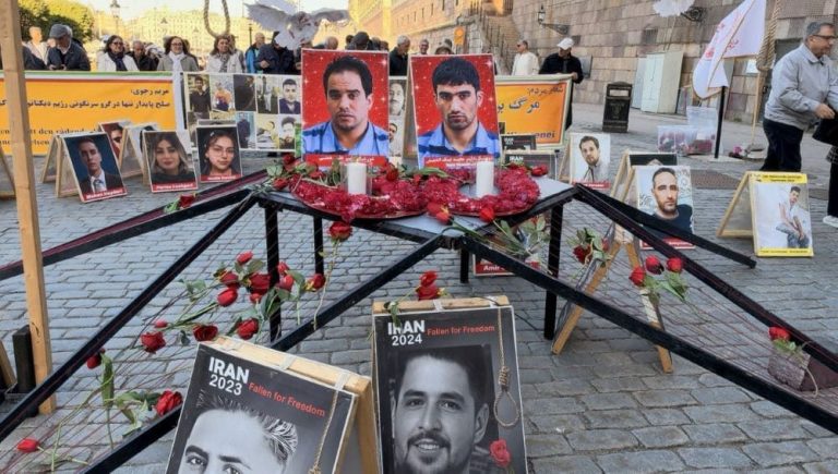 PMOI supporters rally outside Sweden’s Parliament, condemning executions and calling for a democratic republic in Iran.